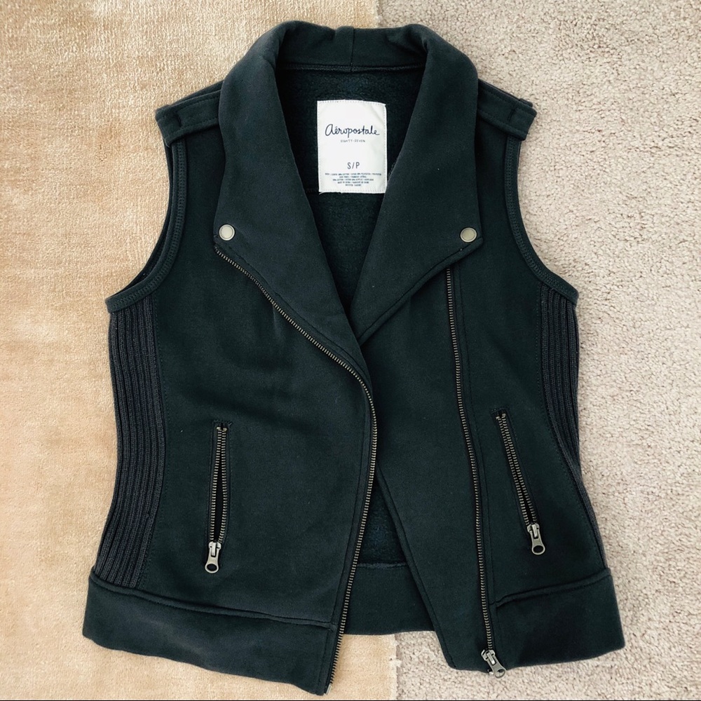 Aeropostale Zip Vest